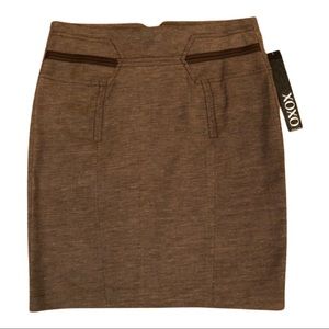 ❌⭕️❌⭕️ NWT Small Brown Pencil Skirt